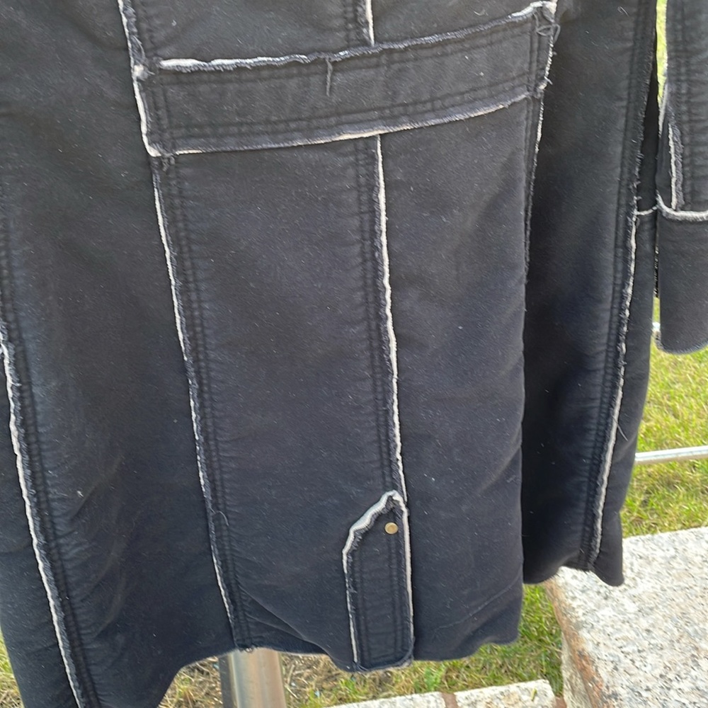 Coat - Picture 9 of 9